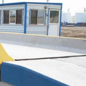 Alternative view of متخصص در طراحی و تولید انواع باسکول جادهای، ابزار دقیق و سیستم های هوشمند حوزه حمل و نقل